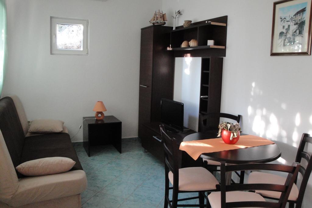 Apartment Hortenzija Baška Voda Habitación foto